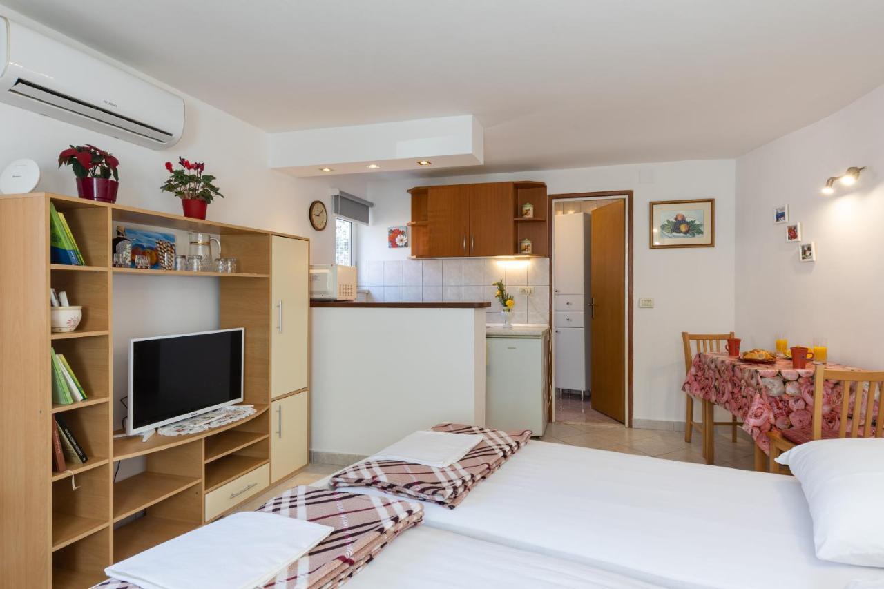 Apartment Lorena *